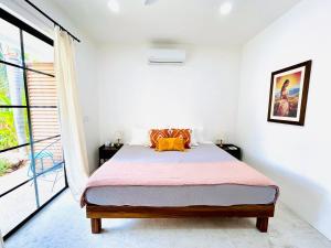 King Bed, Air Conditioning, Saltwater Pool, Fast Wifi - Gaia at Casa Calavera