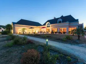 Holiday Home with garden and terrace - Saché