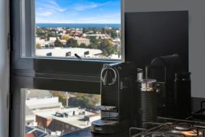 Gorgeous 2bed 2bath apartment near Crown