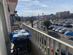 Grand T2 près de la plage avec parking privé - FR-1-833-20