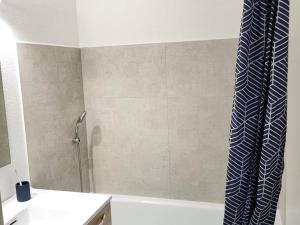 Studio Cabine Lumineux pour 4, Vue Port, Canet-en-Roussillon - FR-1-833-24