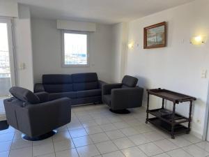 Grand appartement 3 pièces avec terrasse et parking à Canet-en-Roussillon - FR-1-833-27