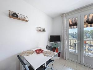 Joli studio avec terrasse et parking proche plage - FR-1-770-46