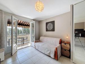 Joli studio avec terrasse et parking proche plage - FR-1-770-46