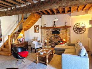 Gîte chaleureux à Charroux, confort pour 6 pers, proche nature et Vichy - FR-1-489-572