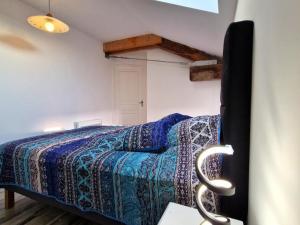 Maisons de vacances Gite chaleureux a Charroux, confort pour 6 pers, proche nature et Vichy - FR-1-489-572 : photos des chambres
