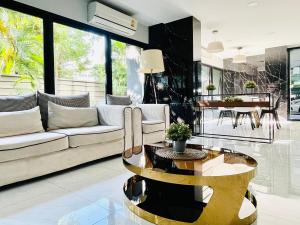 Best Quiet Cozy Palm Springs Condo in Center Nimma