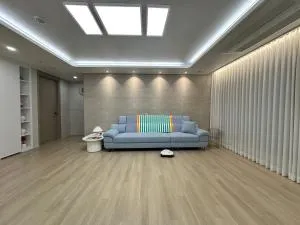 Happy House - T'odang-ni