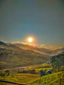 ZOZO Sapa Homestay & Trekking