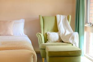 Spacious 4BR Home Quiet Street Great Location