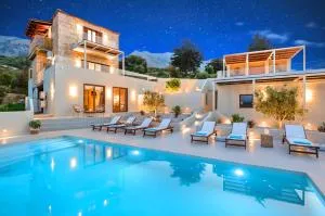 Soluna Villa - Kournás