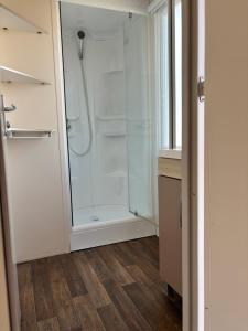 Campings CAMPING DU PHARE d OPALE MOBILE HOME J10 : photos des chambres