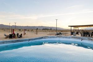 Mojave Moonrise Manor