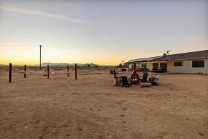 Mojave Moonrise Manor