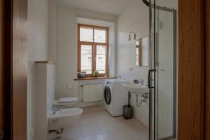 Sunny Apartment in the Art Nouveau District with Balcony