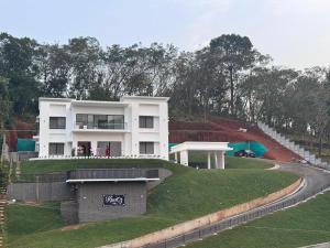 KiwiOz Villa