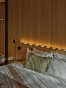 Pedder Wilderness Lodge