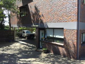 Holland Park Motel