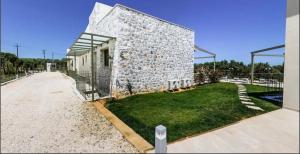 Mitos Villas Gerani 300sqm 8rooms&6baths 20 sleeps