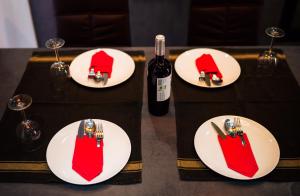 P & K Design LTD Flats