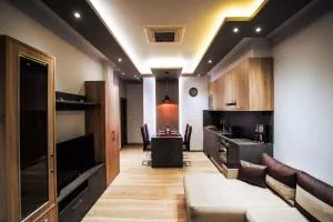 P & K Design LTD Flats - 尼亚·蒙达尼亚