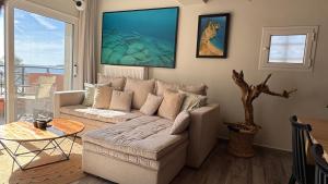 Arty Loft with Sea & City Views