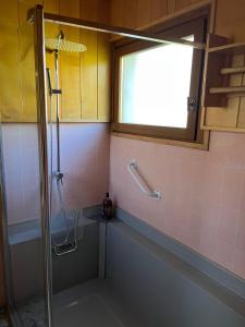 Chalets Le Gite Robert : photos des chambres