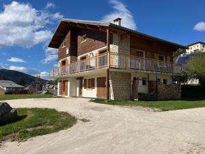 Chalets Le Gite Robert : photos des chambres