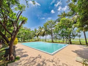 Flamingo Lake Resort Tissamaharama