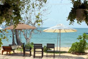 Gold Sand Beach Bungalow