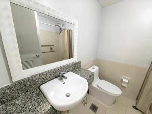 Eagles Nest Suite with Netflix