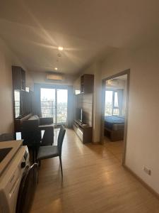 Luxury condo - BTS Punnawithi - Pool, Gym, Sauna