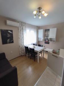 Sea Diamond 2-Bedroom Apartment in Sunny Beach