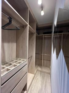 Modern Condo - BTS Bang Chak - Pool, Gym, Wi-Fi