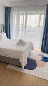 elegant classy one bedroom apartments with amazing city views, heated swimming pool ,ample parking space, gym, child playground and scenic city view