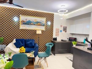 Harmony Heights By Royal Rooms