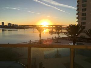 Sunset Luxury Shores-30 Days minimum