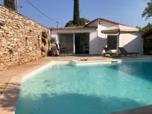 Small Pool Villa at Marathon Greece - Kapandrítion