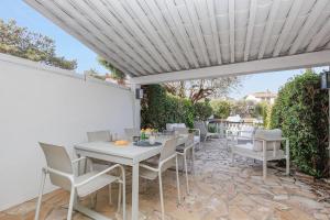 Une Maison Un Ponton Plein D Options YourHostHelper