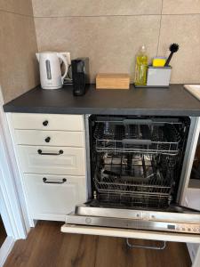 Cozy 2-Bedroom Bungalow