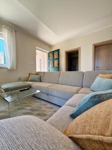 House Bianca Brac - New Listing - Experienced host