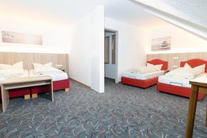Quadruple Room room in Hotel Garni Brugger