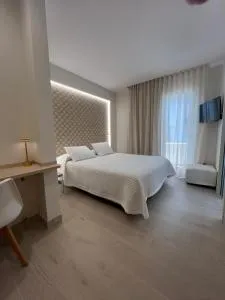 Hotel Restaurant Llansola - Sant Jaume d'Enveja