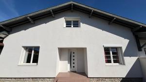 Villa TIKI BAR piscine chauffée 4 chambres