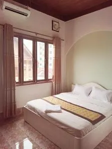 Vang vieng Queens Hotel - Phonsavan