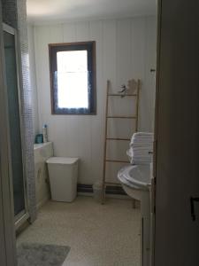 Villas PROVENCALe VILLA WITH POOL AND HOT TUB IN VAR : photos des chambres
