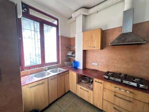 HRX apartment Fully furnished 3bhk