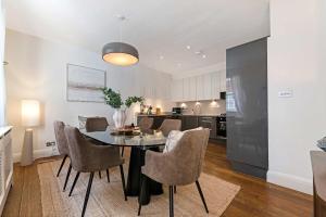 Premium Hyde Park Townhouse by Madestays