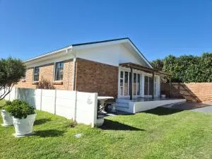 Pearly Tides - Pearly Beach