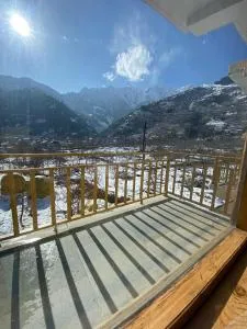 The Frozen Villa - Koti